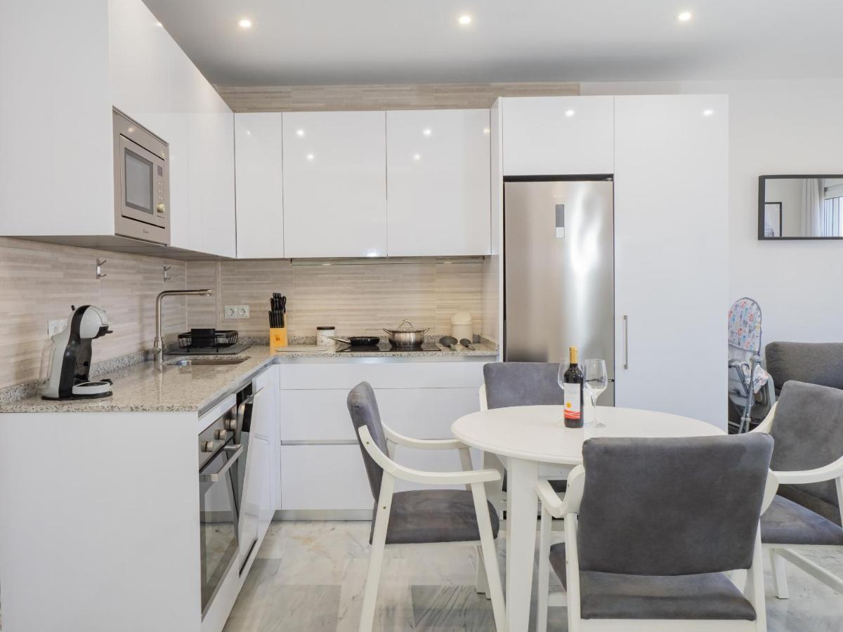 Cubo'S Apartamento Atocha With Optional Parking Malaga Exterior photo