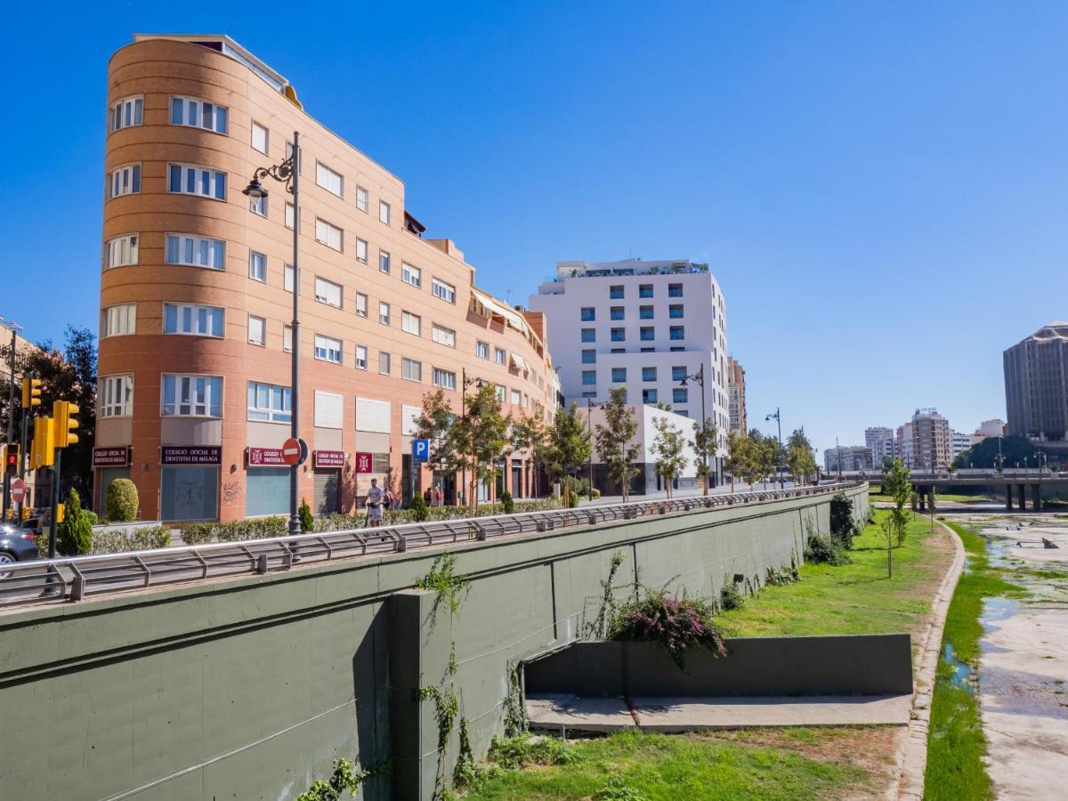 Cubo'S Apartamento Atocha With Optional Parking Malaga Exterior photo