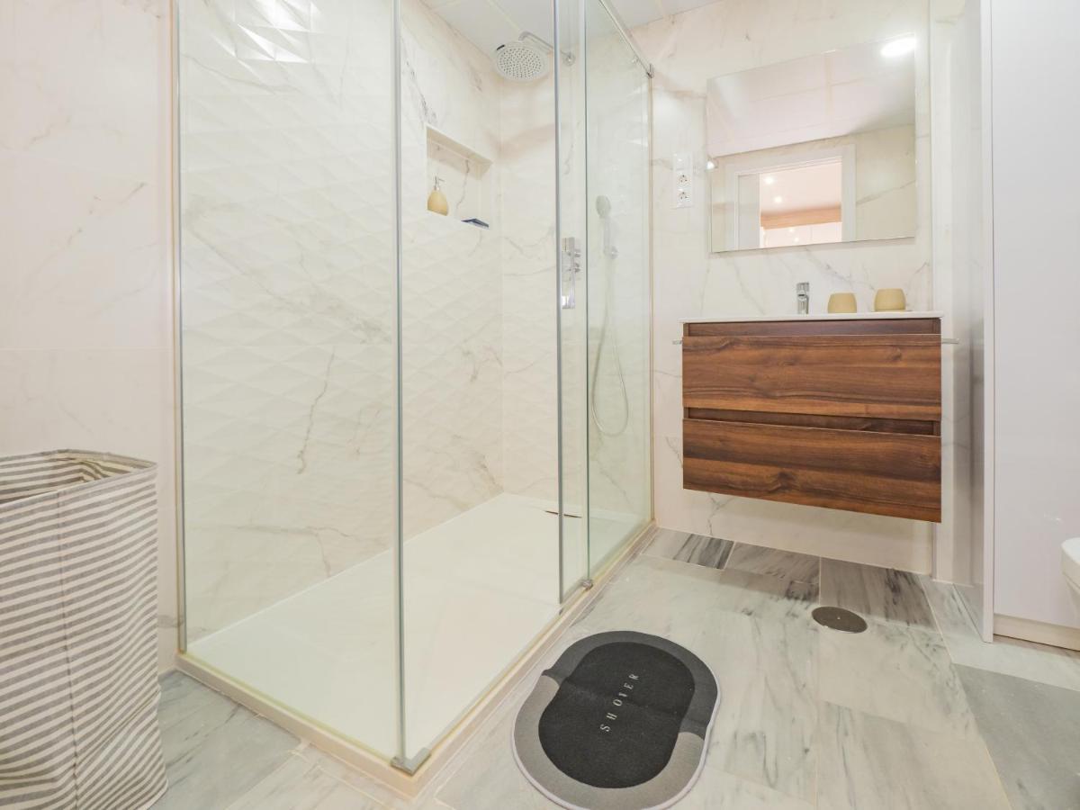 Cubo'S Apartamento Atocha With Optional Parking Malaga Exterior photo